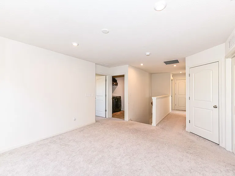 5528 Rothbury Rd — Photo 17