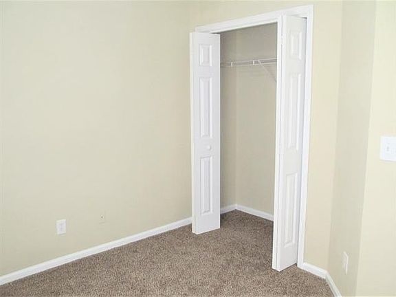 4th image of 1822 Penzance Pkwy