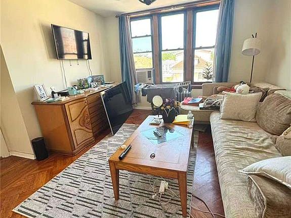 3rd image of 2054 77th St