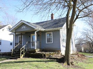 403 E Park St, Mundelein, IL 60060
