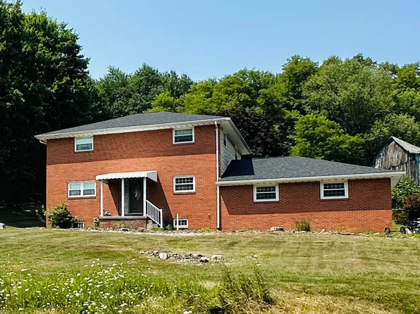19 Salandra Ln, Brockway, PA 15824