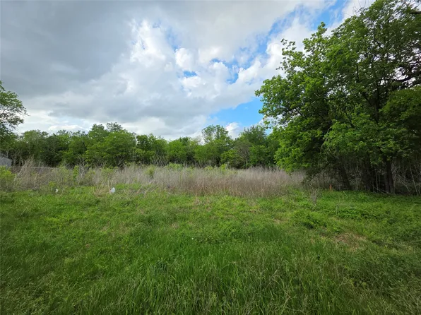 3604 Marshall St, Greenville, TX 75401