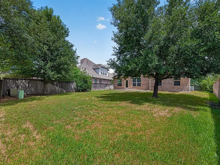 50 Vershire Cir — Photo 49