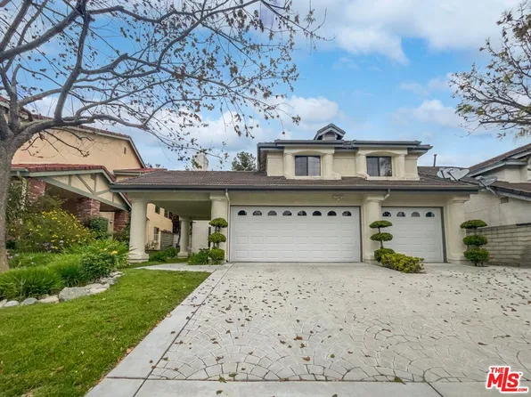 25373 Irving Ln, Valencia, CA 91381