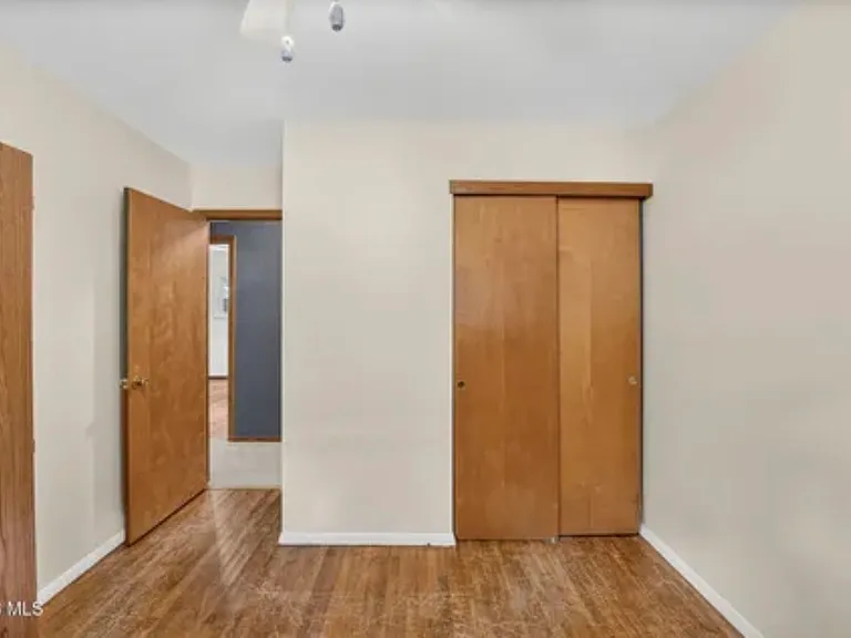 5920 Malden Ave — Photo 13
