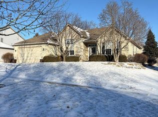 2106 Hazelwood Dr, McHenry, IL 60051