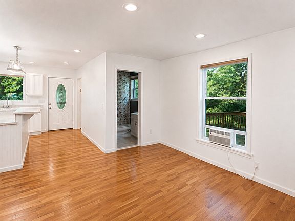 4th image of 1 Cherry Dr