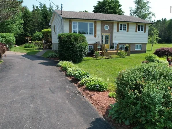 2240 Highway 204, Salem, NS B4H 3Y1