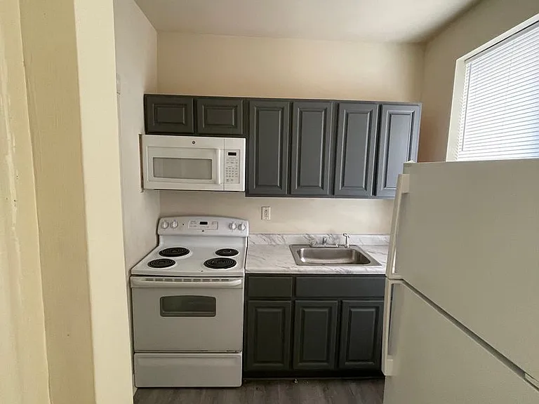 5122 Arch St — Photo 16