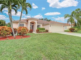 755 Waterloo Ct, Naples, FL 34120