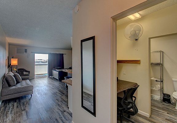 5th image of 355 Kalanianaole St #324-1
