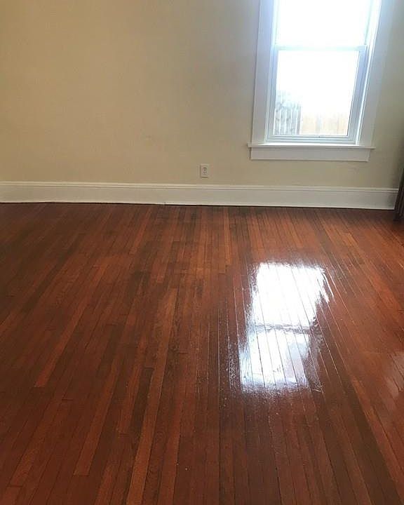 2nd image of 107 New Park St #1