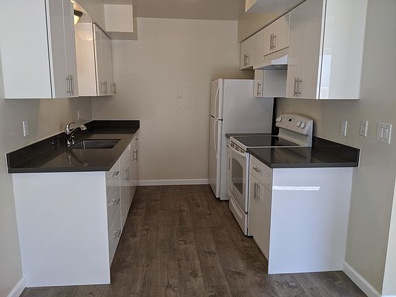 5th image of 433 Vasquez Ct
