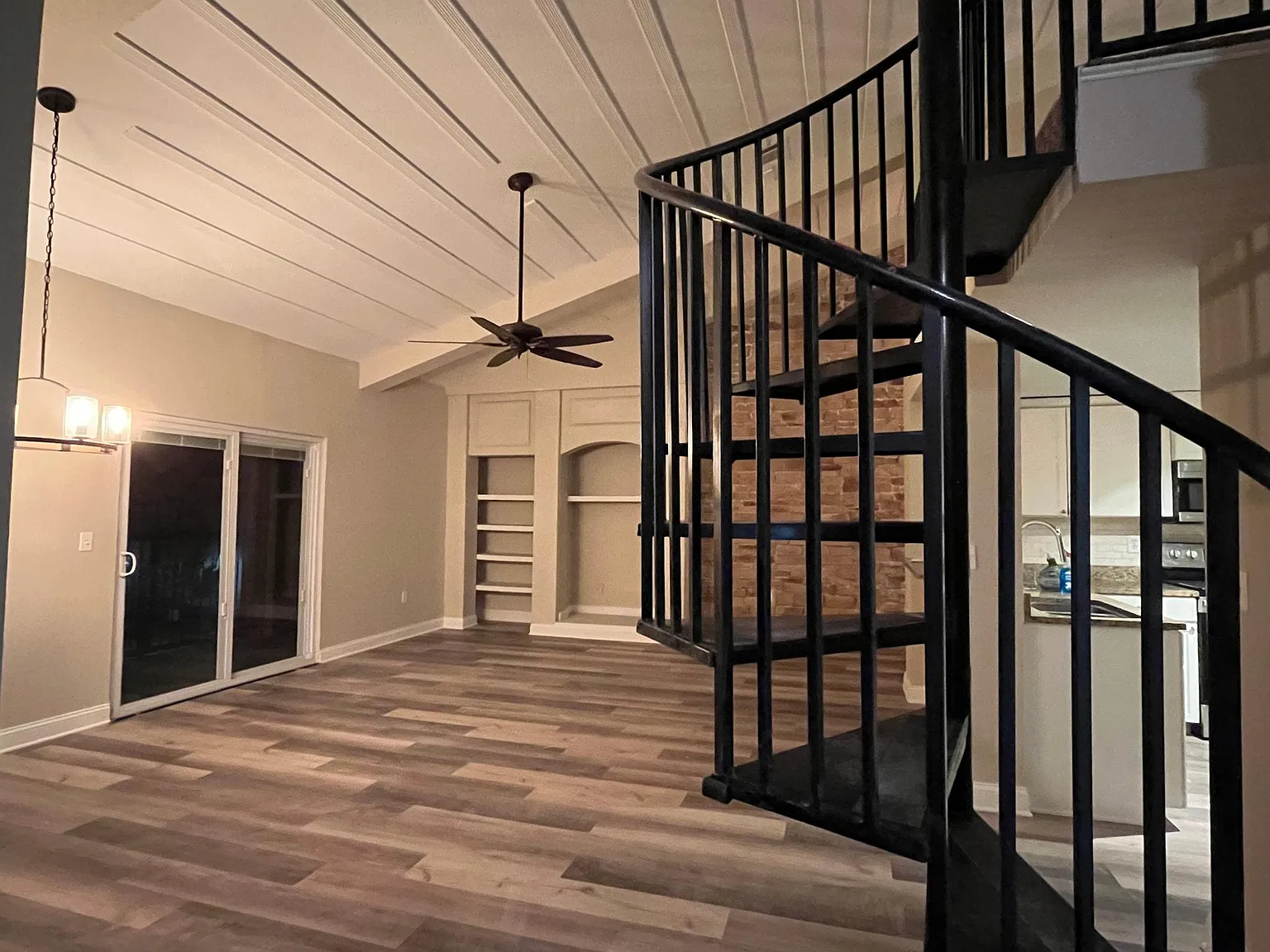1325 Rotonda Point — Photo 2