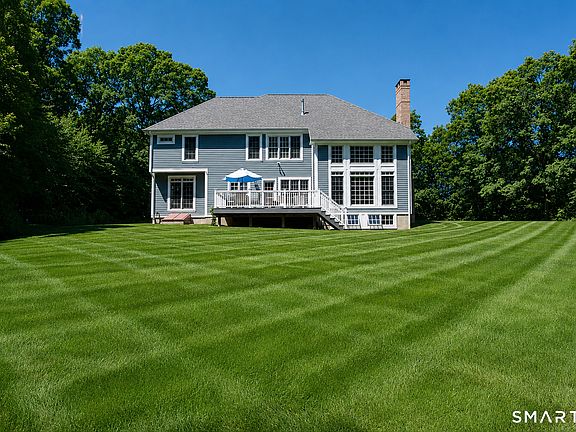 4th image of 63 Cider Mill Heights