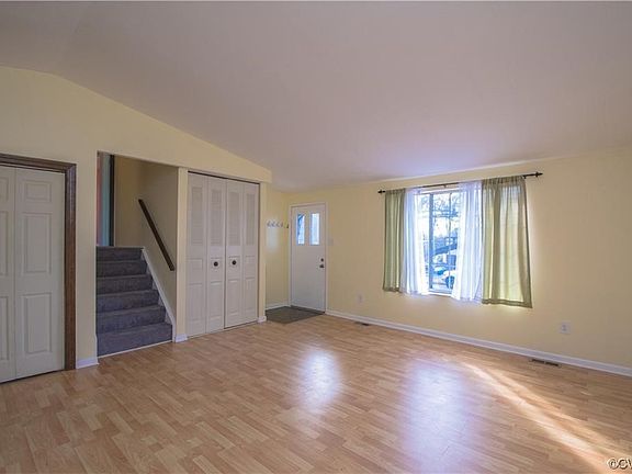 5th image of 8014 Overlook Dr