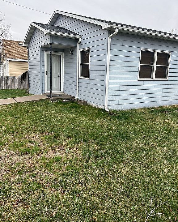 1st image of 220 William Ave