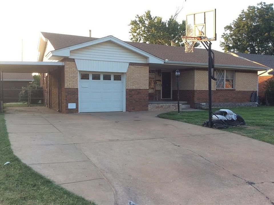1st image of 525 SW 42nd St