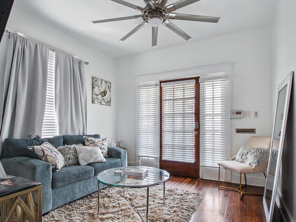 1st image of 2225 2nd St #2225