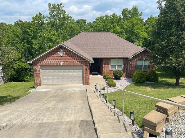1638 Brookridge Circle Dr, Lawrenceburg, IN 47025