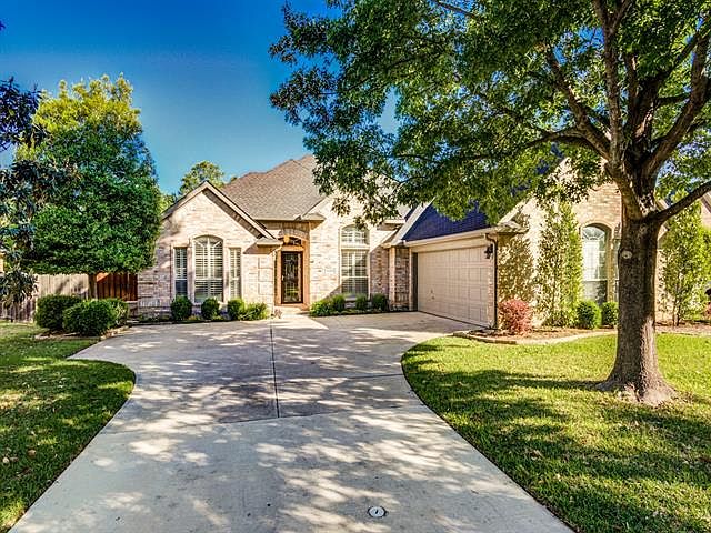 1st image of 2209 Woods Edge Ct