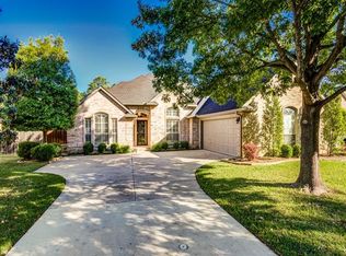 2209 Woods Edge Ct, Corinth, TX 76210