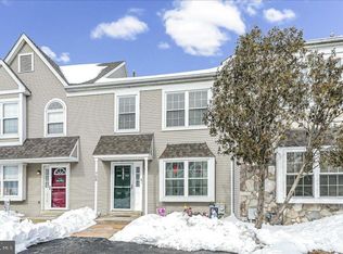 708 Heather Ln, Upper Chichester, PA 19014