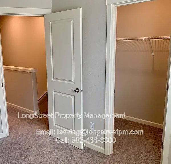 11457 SW Mont Blanc St — Photo 15