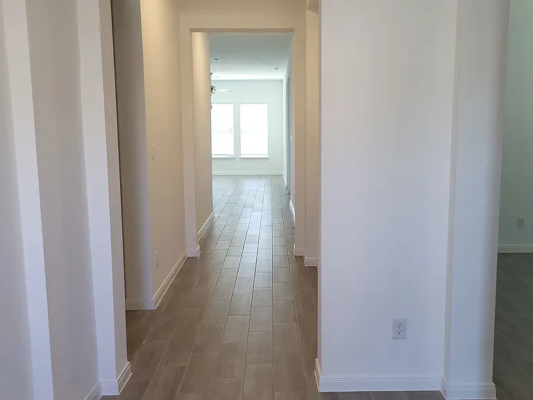 1233 Fox Wing Way — Photo 4