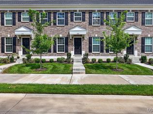 352 Fall Harvest Pkwy, Wentzville, MO 63385