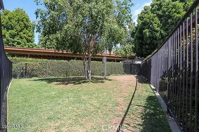 2438 Pleasant Way — Photo 24