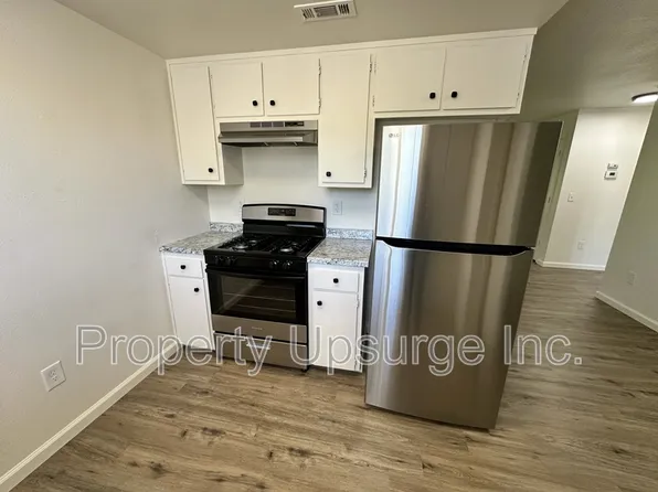 1529 Willis St #7, Redding, CA 96001
