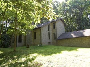 113 Sycamore Rd, Acme, PA 15610