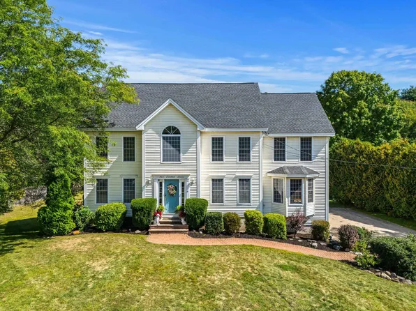 6 Emileo Lane, Salem, NH 03079