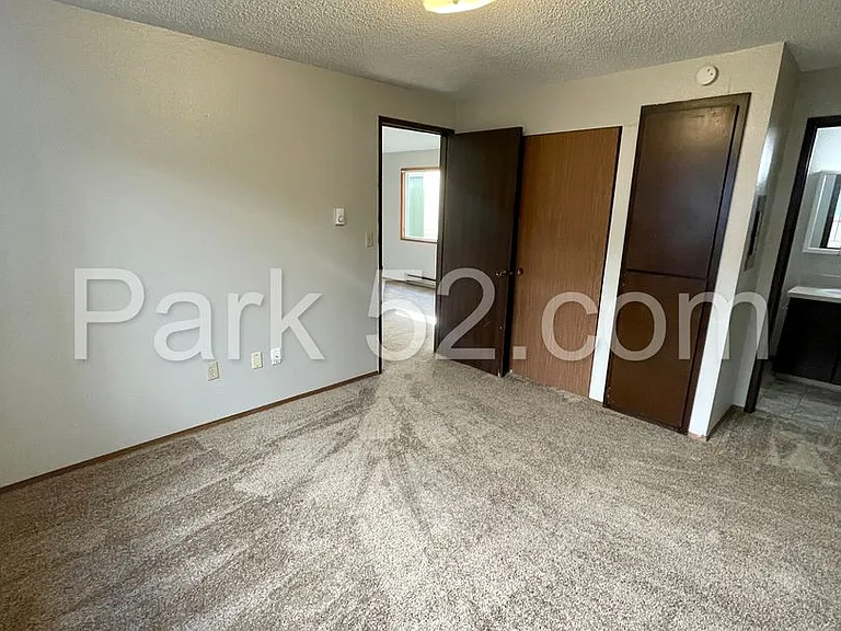 631 N Fife St #1 — Photo 7