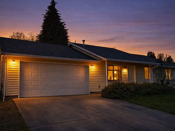 2nd image of 7415 NE 64th Cir