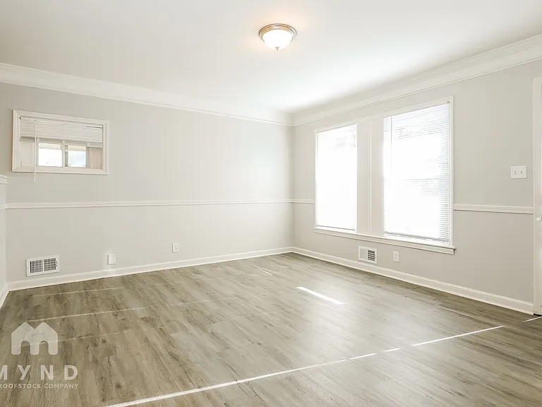 4769 Ridgewood Dr — Photo 6