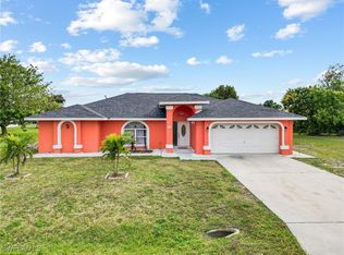 608 L Hommedieu St, Lehigh Acres, FL 33936