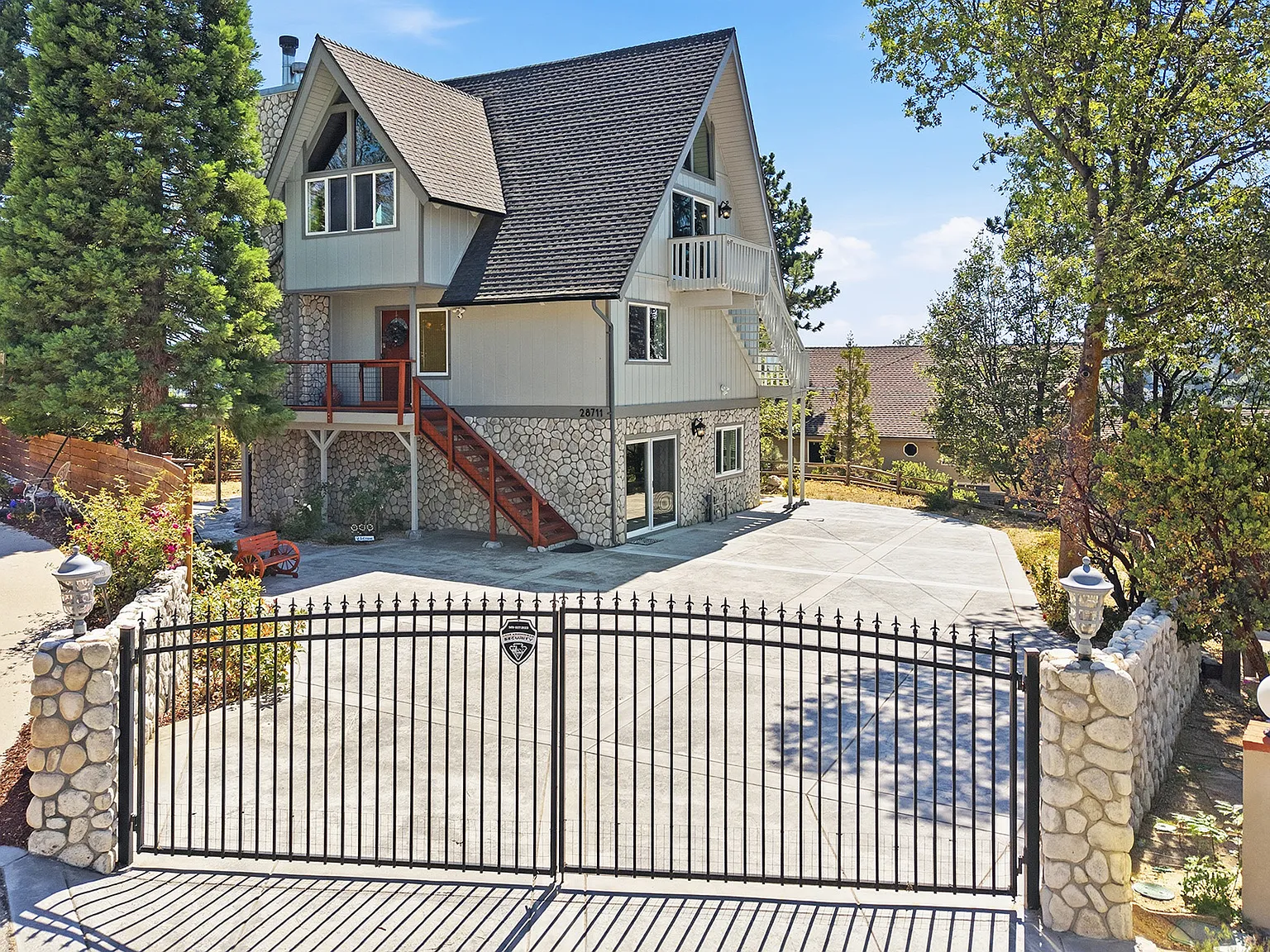 28711 Bryce Dr — Photo 3