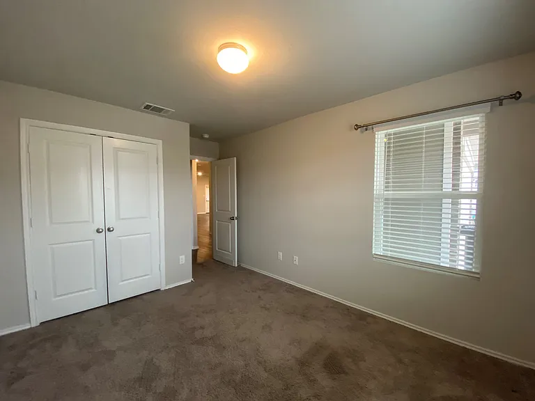 10410 Waverunner — Photo 19