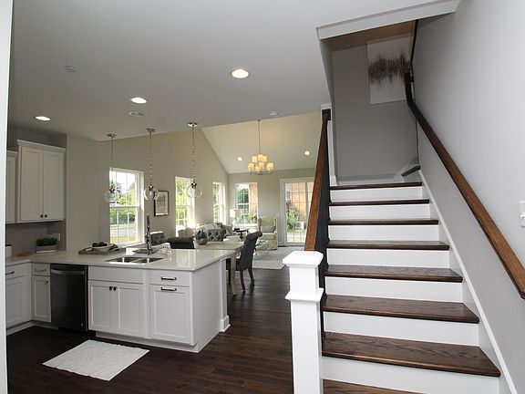 3rd image of 10748 Clocktower Dr