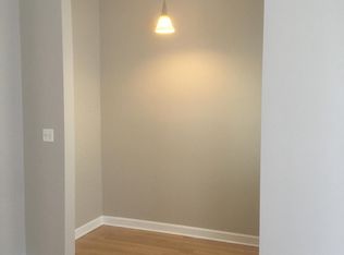 1926 N Sawyer Ave APT 1F, Chicago, IL 60647