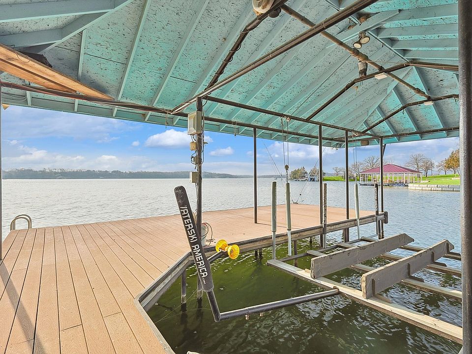 1st image of 80 Bayside Cir