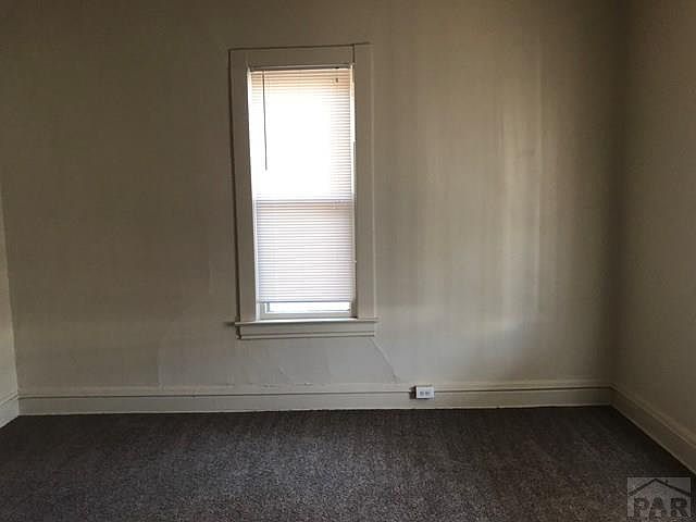 1st image of 1022 E 7th St