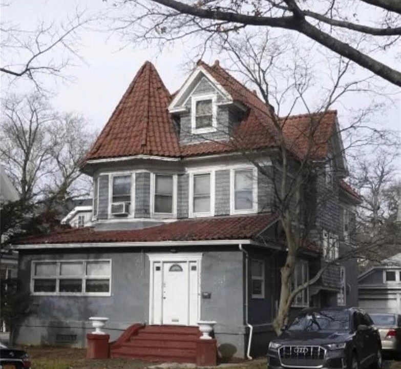 1st image of 1719 Avenue K