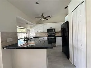 790 SE Ablett Ln — Photo 18