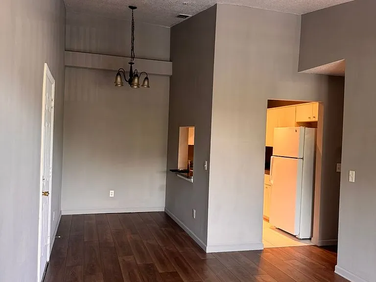 1132 S Pine Ridge Cir #108 — Photo 3