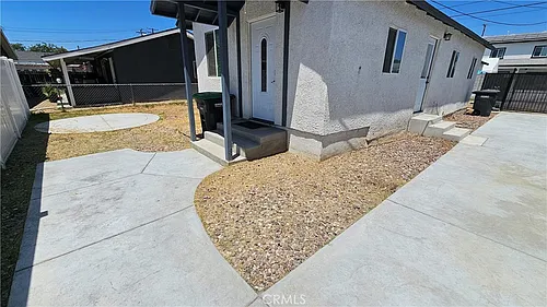 265 1/2 E M St Photo 1