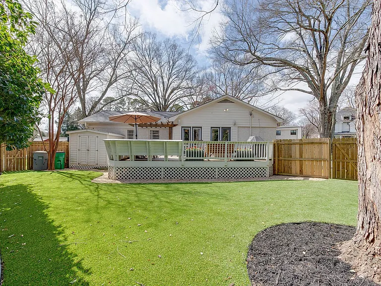 3221 Sunset Dr — Photo 54