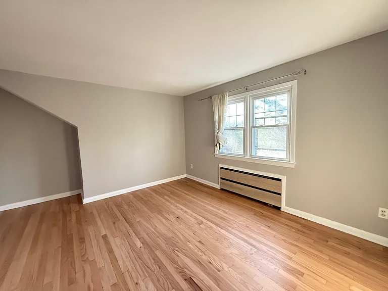 175 Van Winkle St #2 — Photo 11